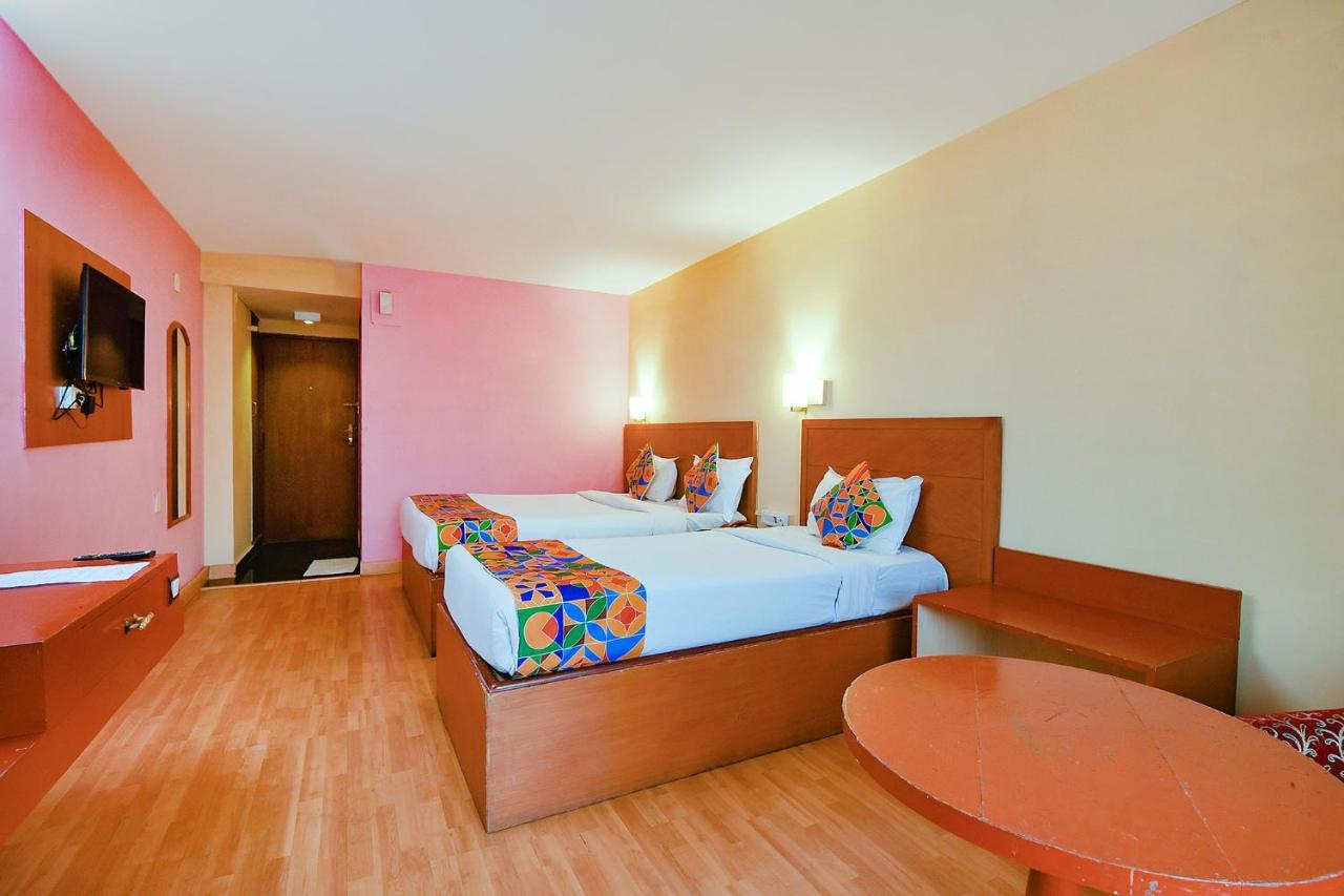 Fabhotel Khems Shoram Palace Road Ooty Exterior photo