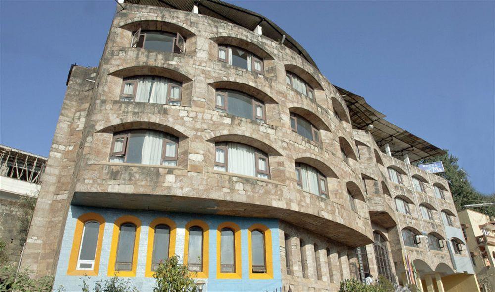 Fabhotel Khems Shoram Palace Road Ooty Exterior photo