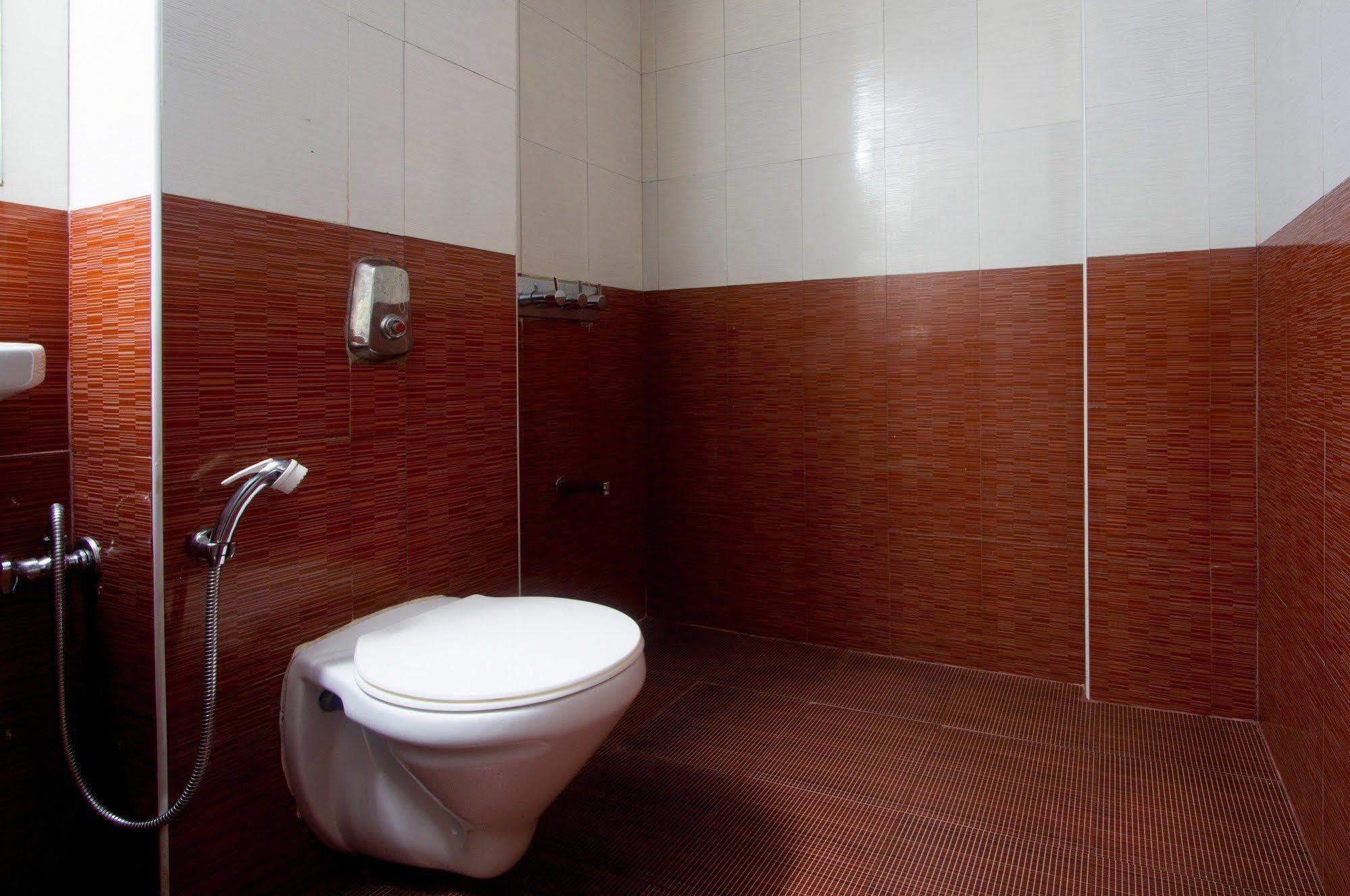 Fabhotel Khems Shoram Palace Road Ooty Exterior photo