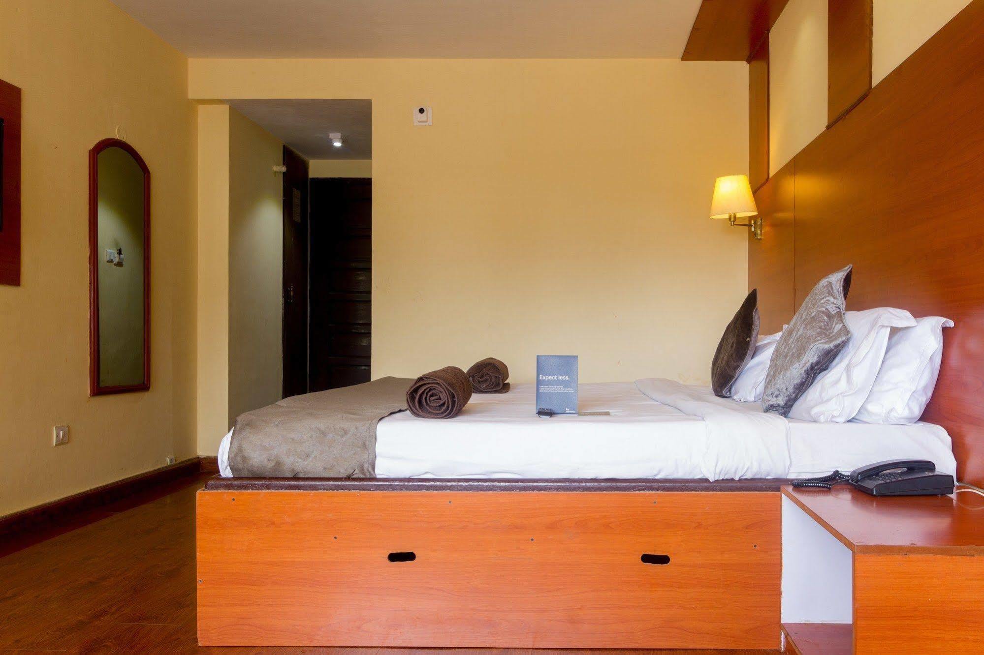 Fabhotel Khems Shoram Palace Road Ooty Exterior photo