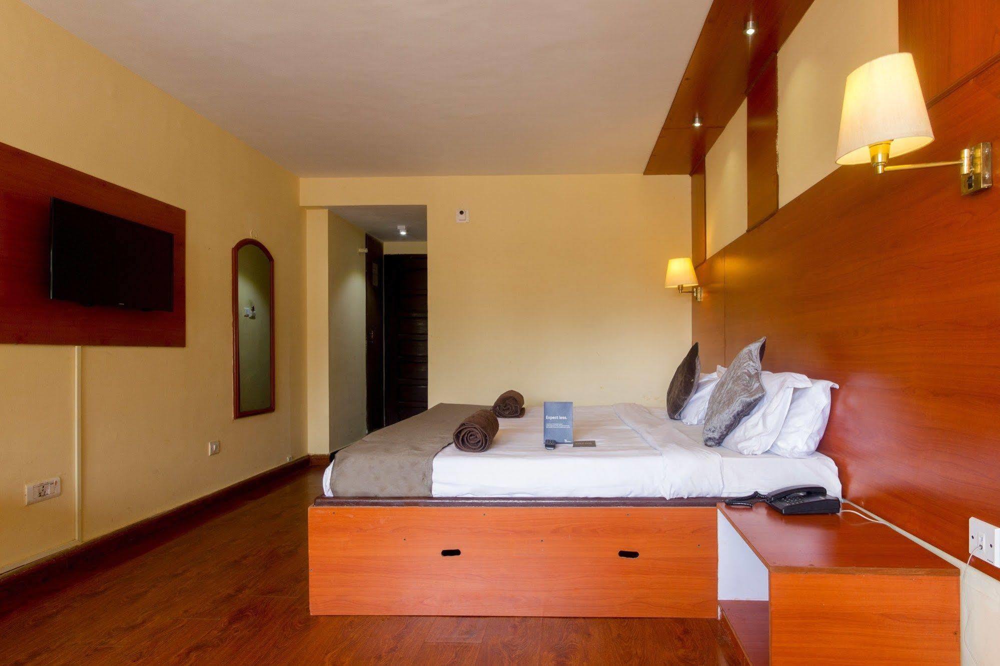 Fabhotel Khems Shoram Palace Road Ooty Exterior photo